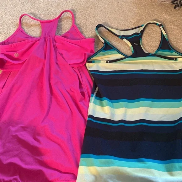 2- lululemon workout top bundle. Both size 6. - Picture 6 of 6